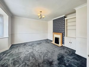 BELLFIELD AVENUE- click for photo gallery